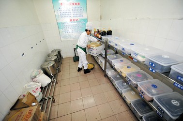 从杂乱无序到干净整齐 餐饮管理的秩序之道